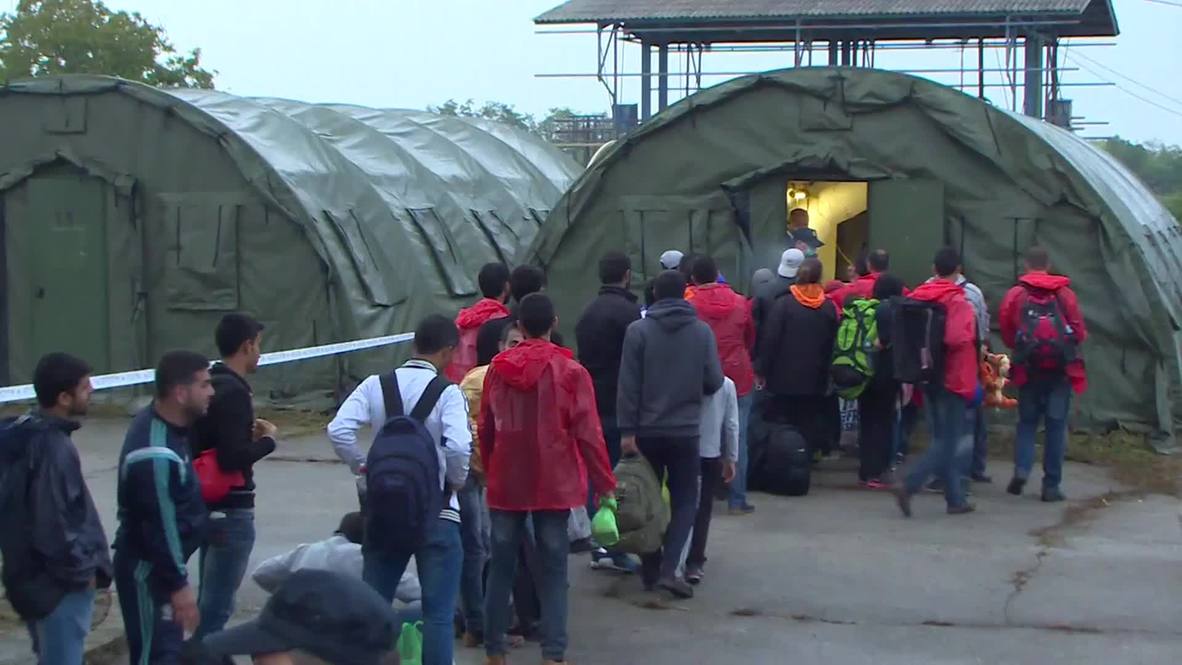 Croatia: Refugees bused to 4,000 capacity registration camp built overnight