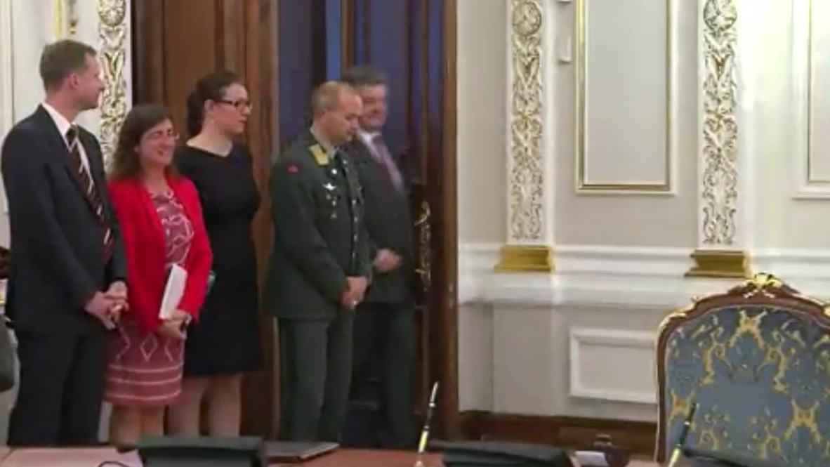 Ukraine: NATO and Kiev officials sign cooperation agreements