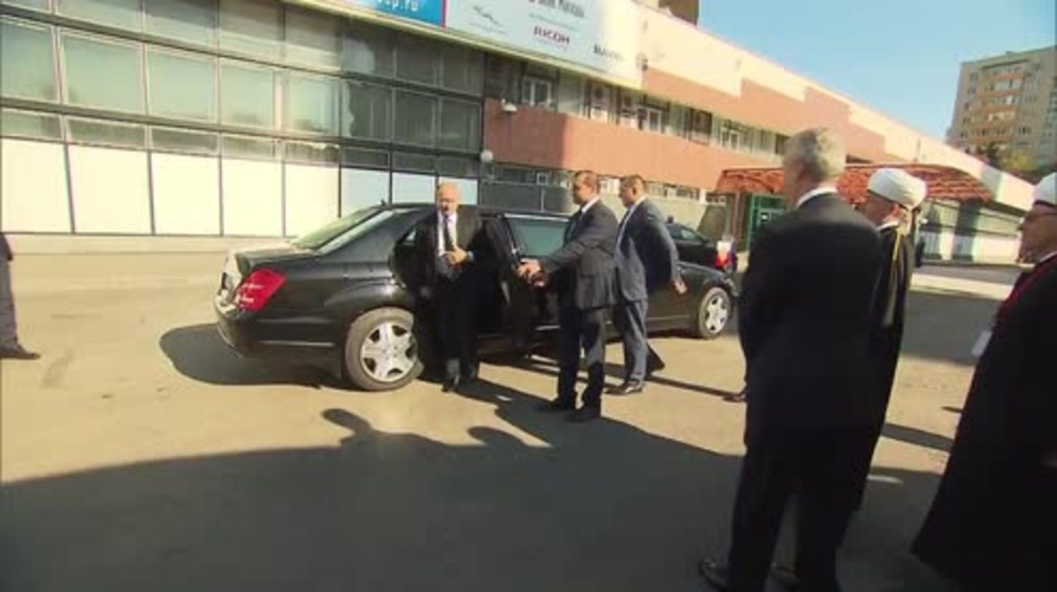 Russia: Putin speaks out against IS at opening of the Moscow Cathedral Mosque