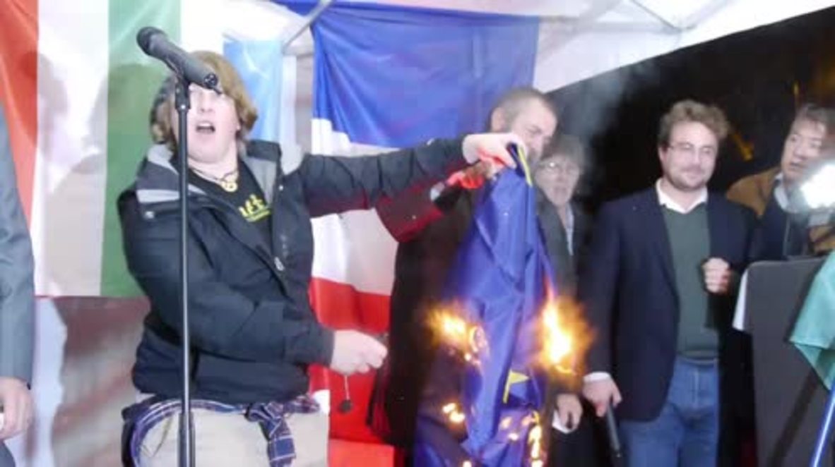 France: "F*ck Merkel" - Far-right protesters oppose EU refugee quota
