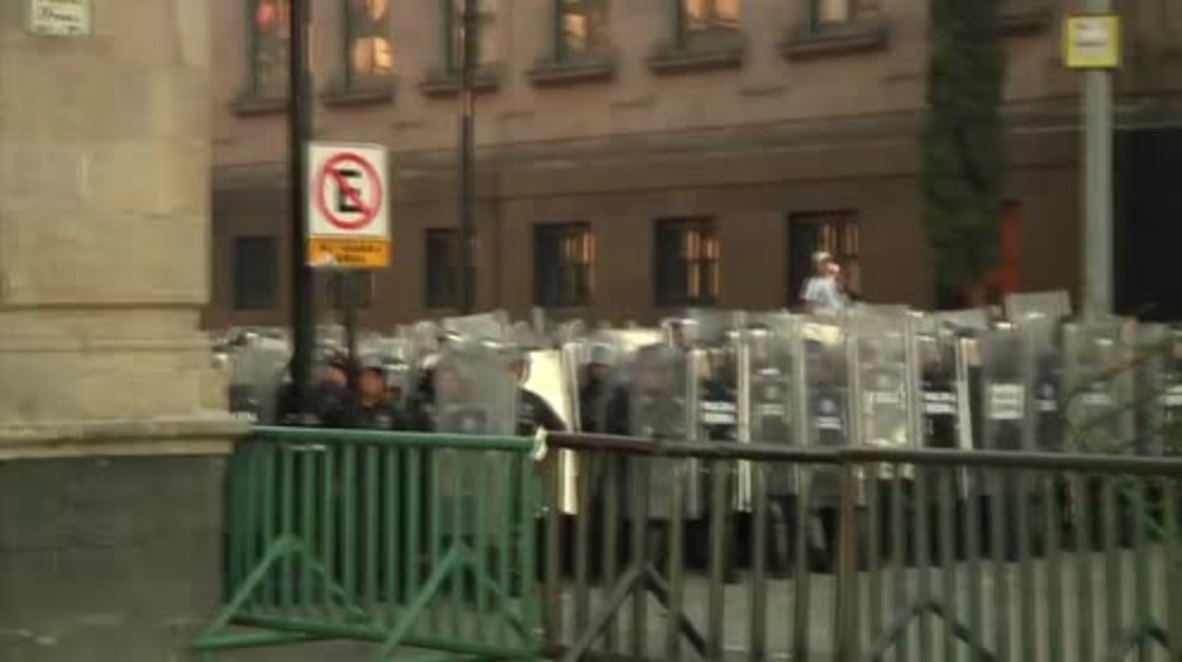 Mexico: Clashes erupt at Mexico City 'Tlatelolco massacre' anniversary protest