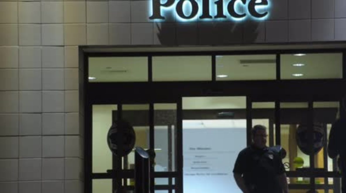 USA: Armed man detained after barricading himself inside police HQ