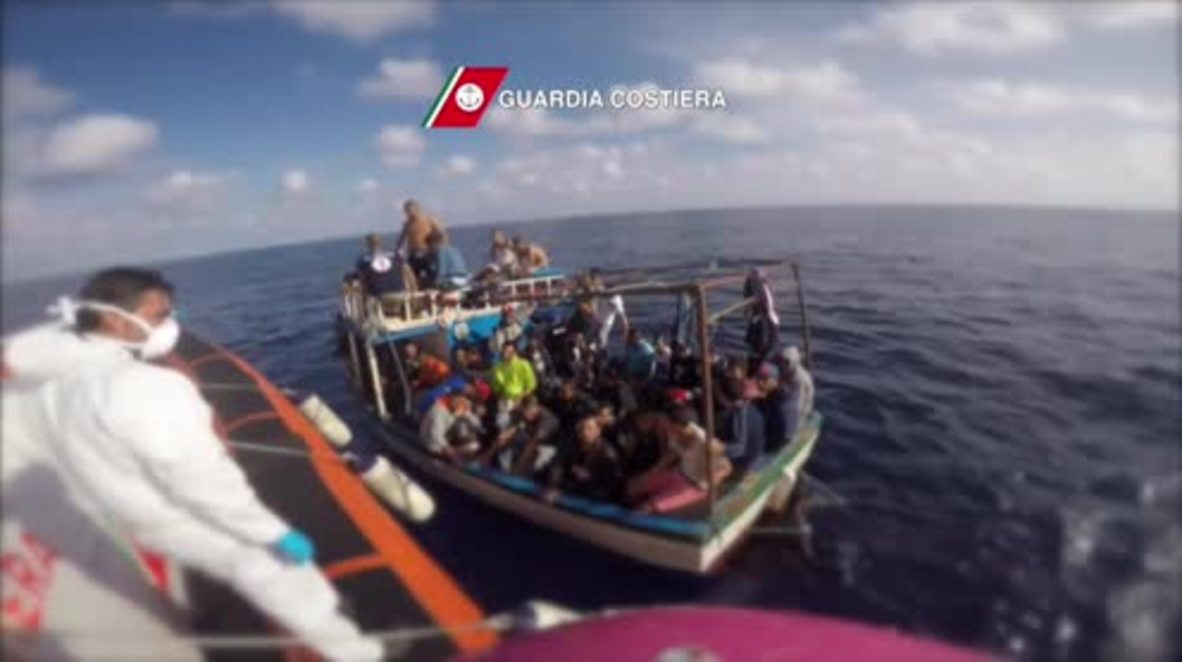 Italy: Coast Guard intercepts 60 refugees migrants in the Med