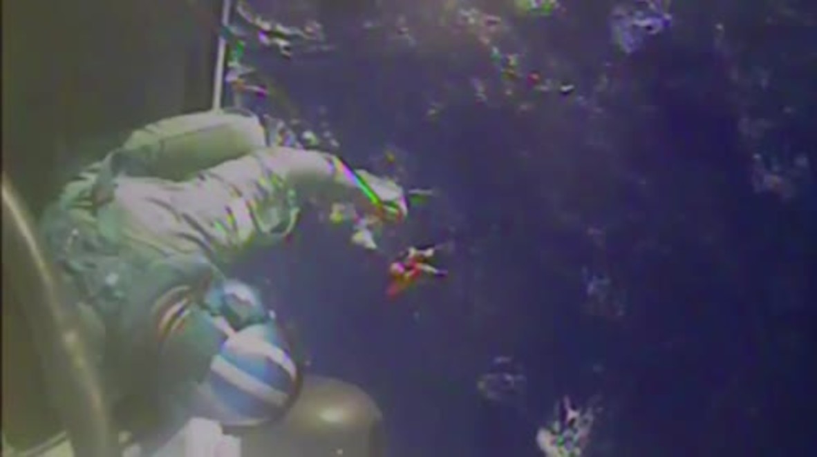 USA: Coast Guard finds debris from the missing El Faro cargo ship