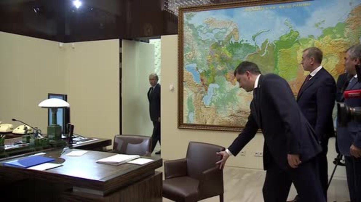 Russia: Putin meets newly elected heads of Irkutsk & Yamalo-Nenets