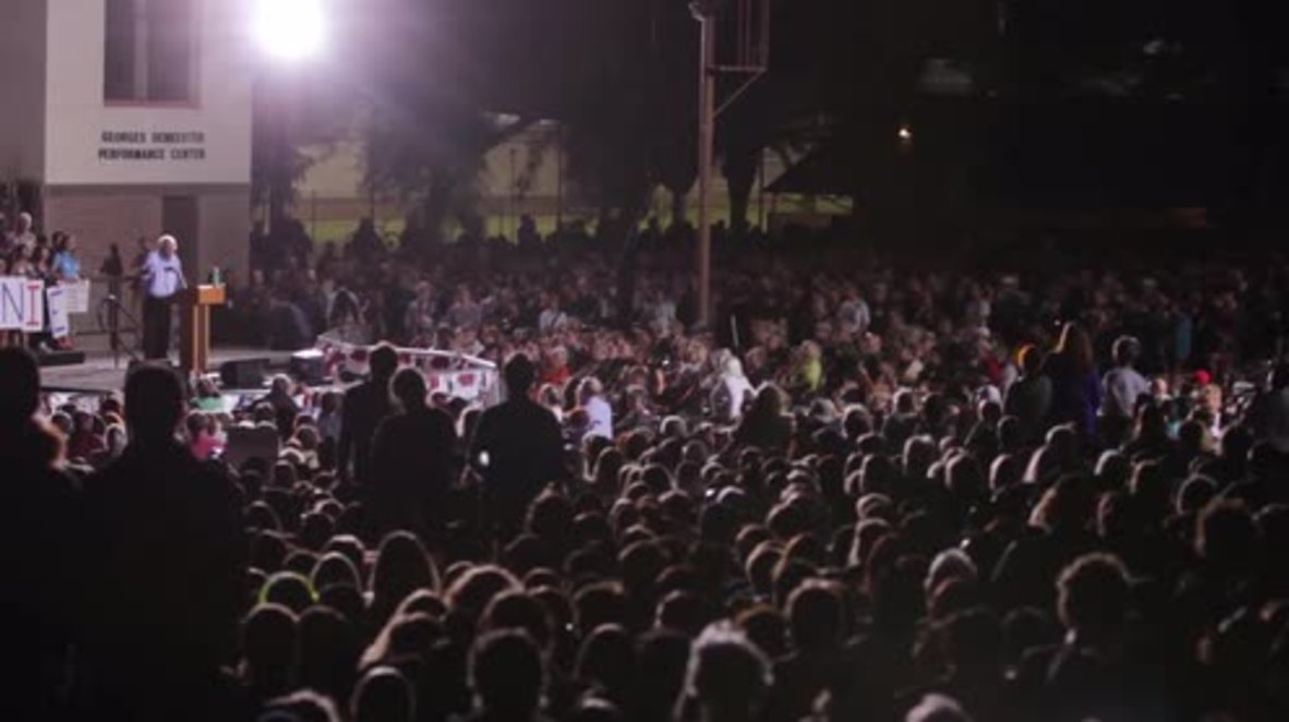 USA: Sanders tells billionaires "you can't have it all!" in Tucson