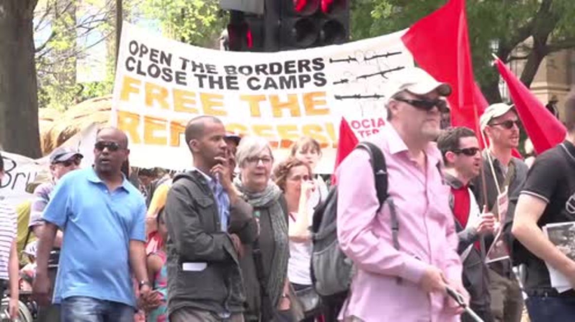 Australia: Pro-refugee activists demand closure of detention centres at Melbourne rally