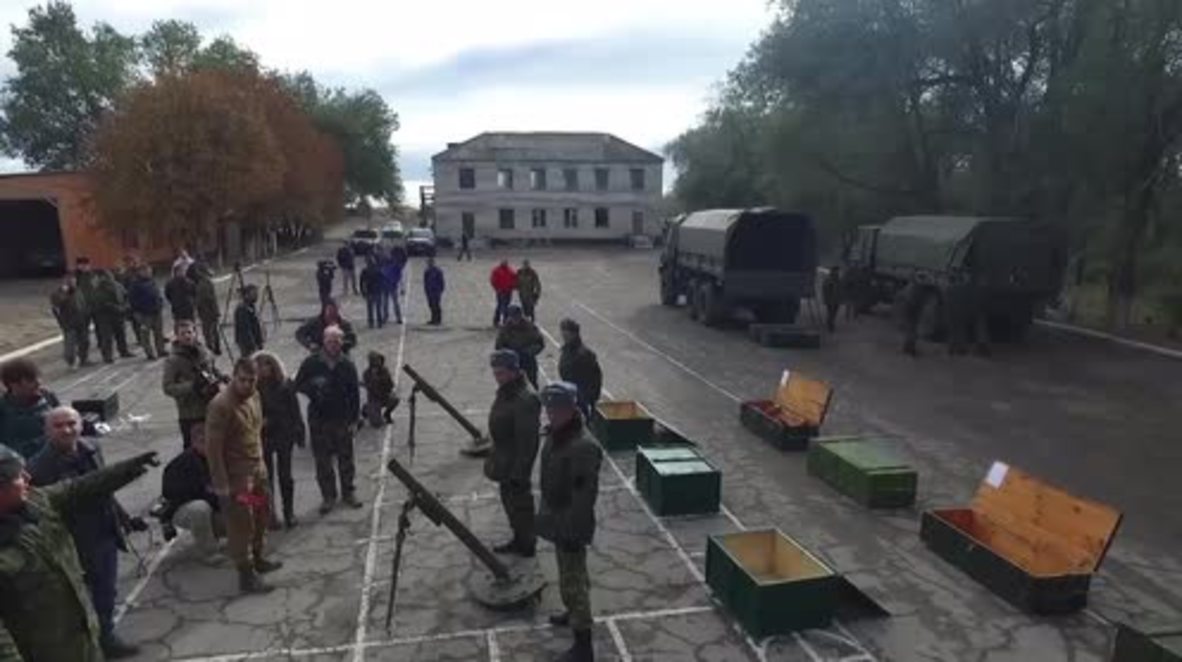 Ukraine: Drone footage shows LPR militias withdrawing mortars from frontline