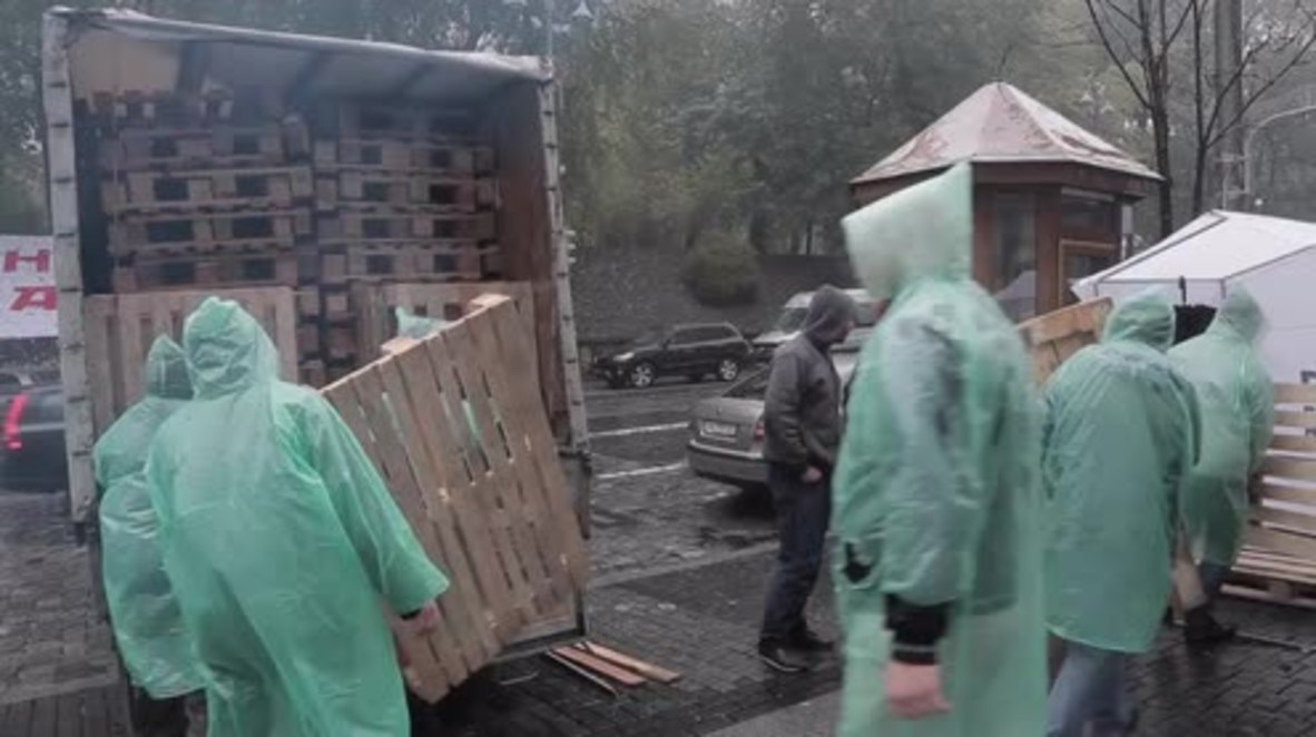 Ukraine: Radical Party set up 'Tariff Maidan' camp to demand lower utilty costs