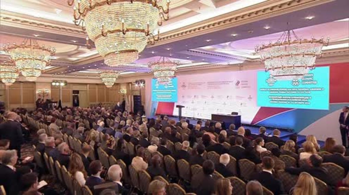 Russia: Putin calls for 'de-politicisation of sports' at World Olympians Forum