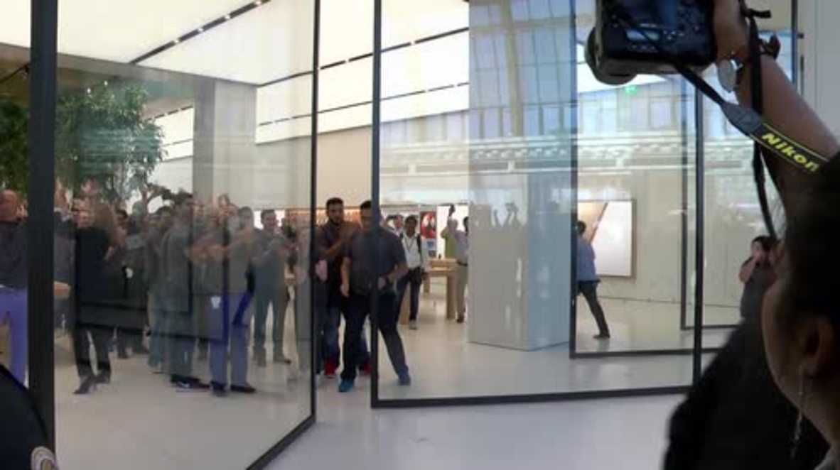 UAE: Apple opens first Middle East store in Dubai