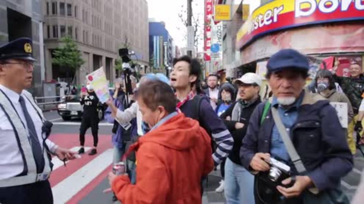 Japan: Hundreds protest US military base relocation