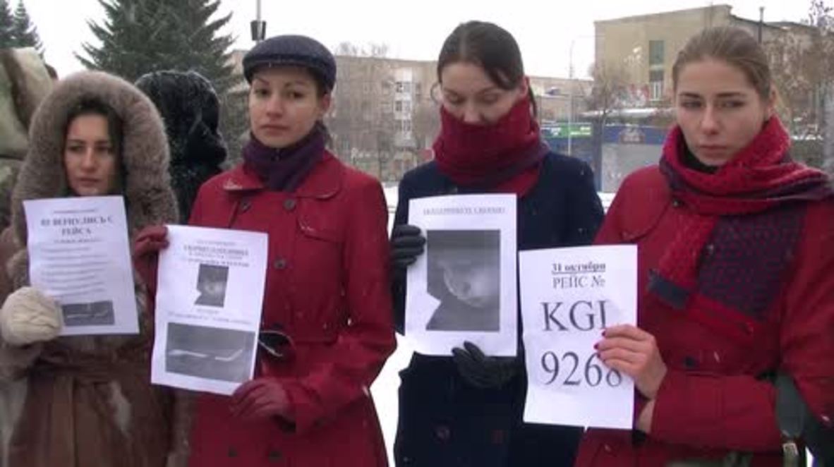 Russia: Yekaterinburg mourners lay tributes for flight 7K9268 victims