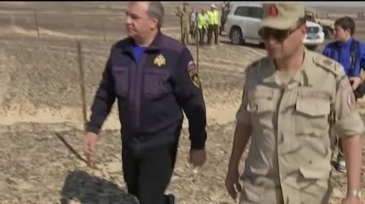 Egypt: Russian Minister of Emergency Situations visits crash site