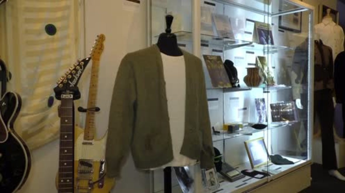 cardigan kurt
