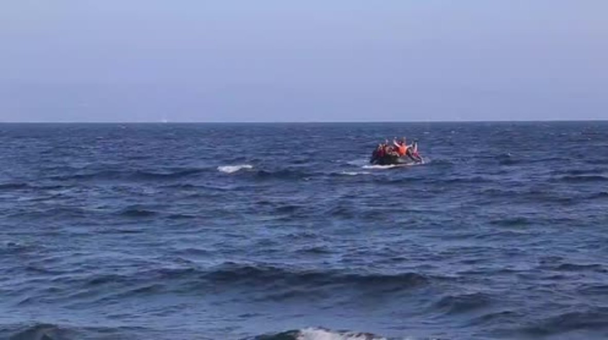 Greece: Refugees continue arriving in Lesbos as weather conditions improve