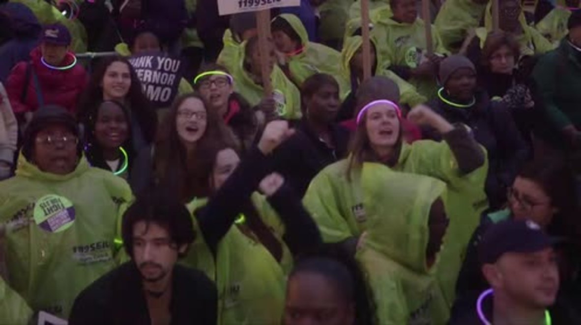 USA: Thousands march on Wall Street demanding $15 minimum wage