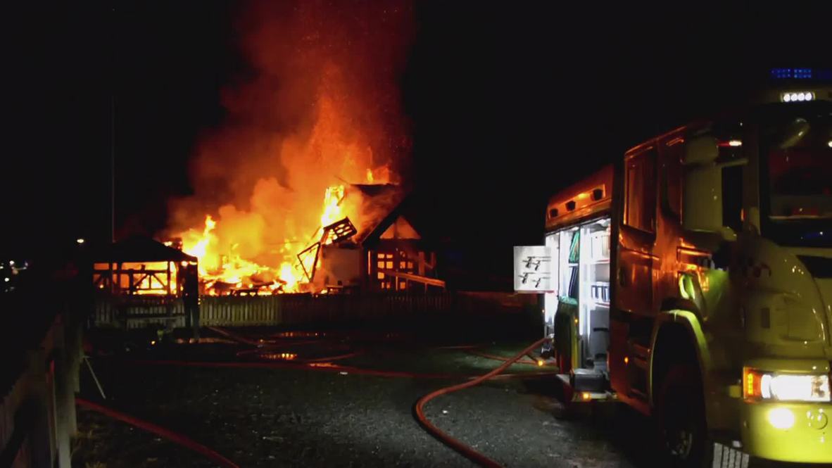 Norway: Huge blaze engulfs refugee accommodation centre in Hemsedal