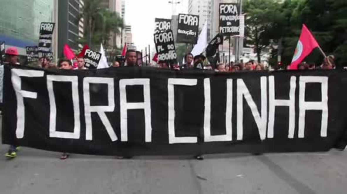 Brazil: Thousands call for Eduardo Cunha's resignation at Sao Paulo march