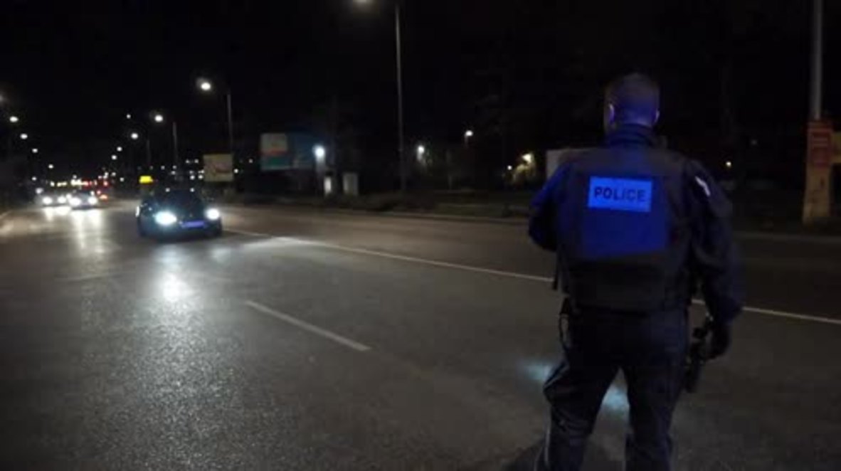 France: Armed police patrol German border after Paris terror attacks