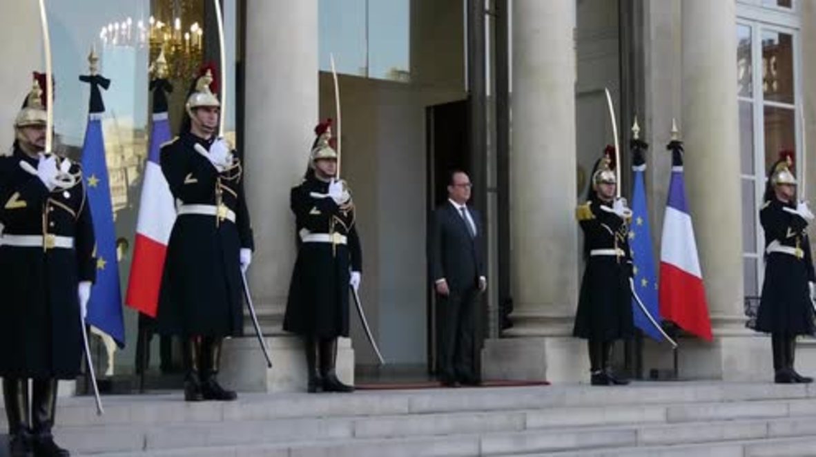France: Sarkozy calls for West-Russia coalition in Syria after meeting Hollande