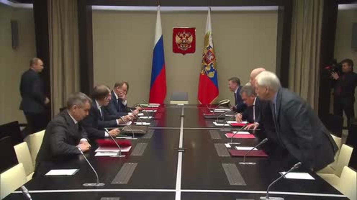 Russia: Putin meets Security Council amid tensions with Turkey