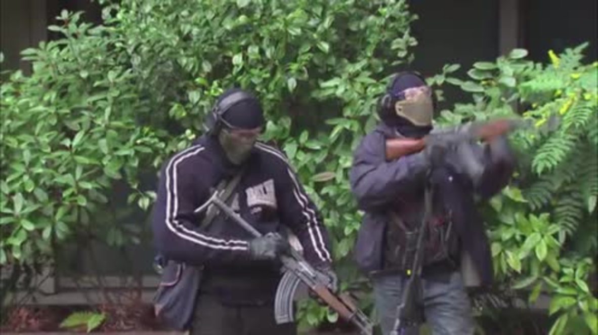 UK: Met officers open fire on mock-terrorists in central London exercise