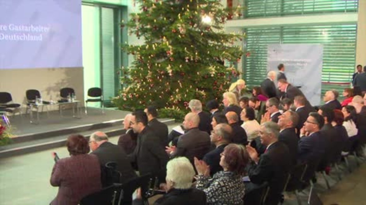 Germany: Merkel thanks foreign workers for "huge effort" in coming to Germany