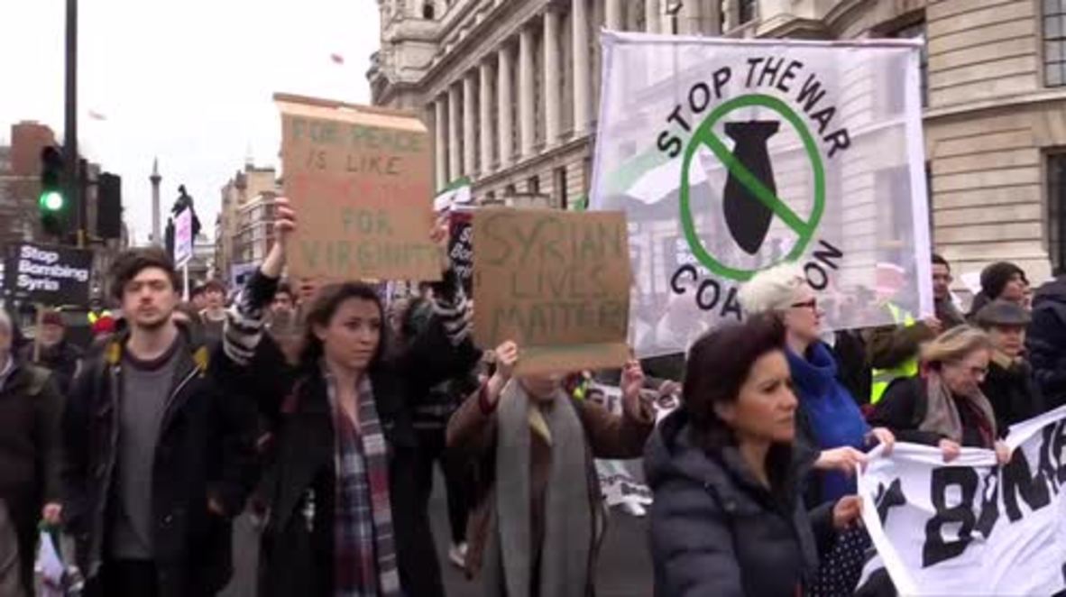 UK: Hundreds decry UK intervention in Syria at London march
