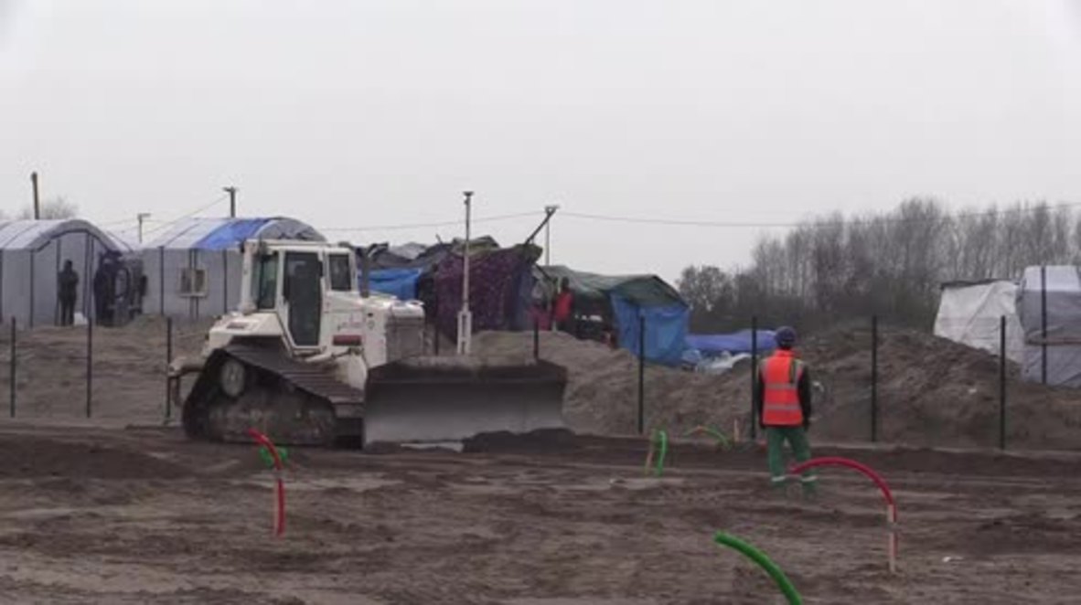 France: Work starts on new Calais migrant camp