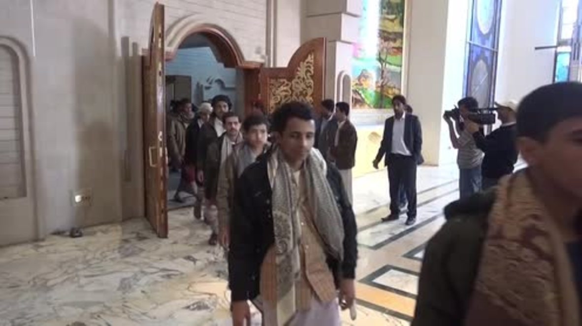 Yemen: Pro-Hadi and Houthi forces swap hundreds of prisoners in Sanaa