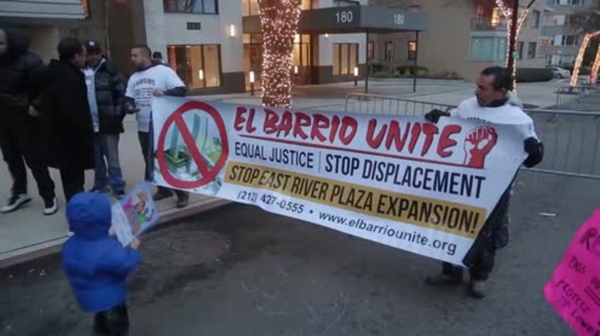 USA: Activists picket New York mayor's home to protest housing plan