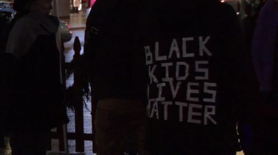 USA: Protests against police killing of 12-yr-old Tamir Rice continue in Seattle