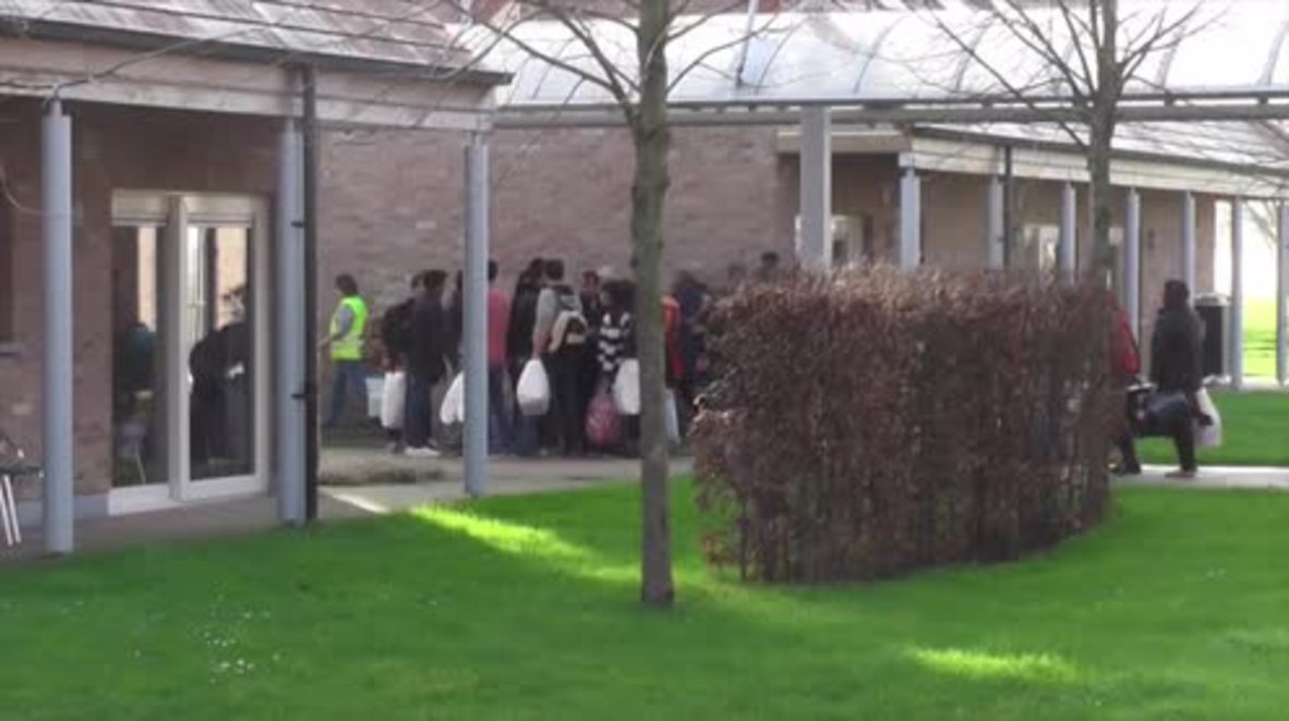 Belgium: Mayor of Belgium's smallest town expresses concern as 120 refugees arrive