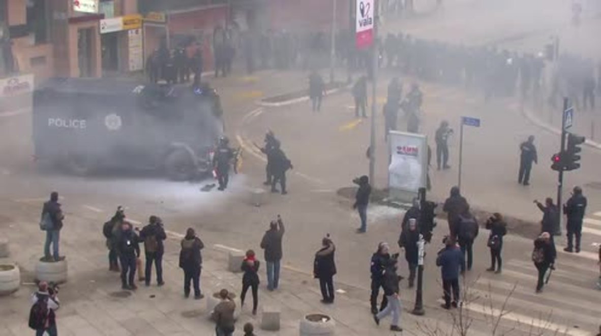 Serbia: Molotov cocktails scorch police vehicles as anti-govt. protests engulf Pristina