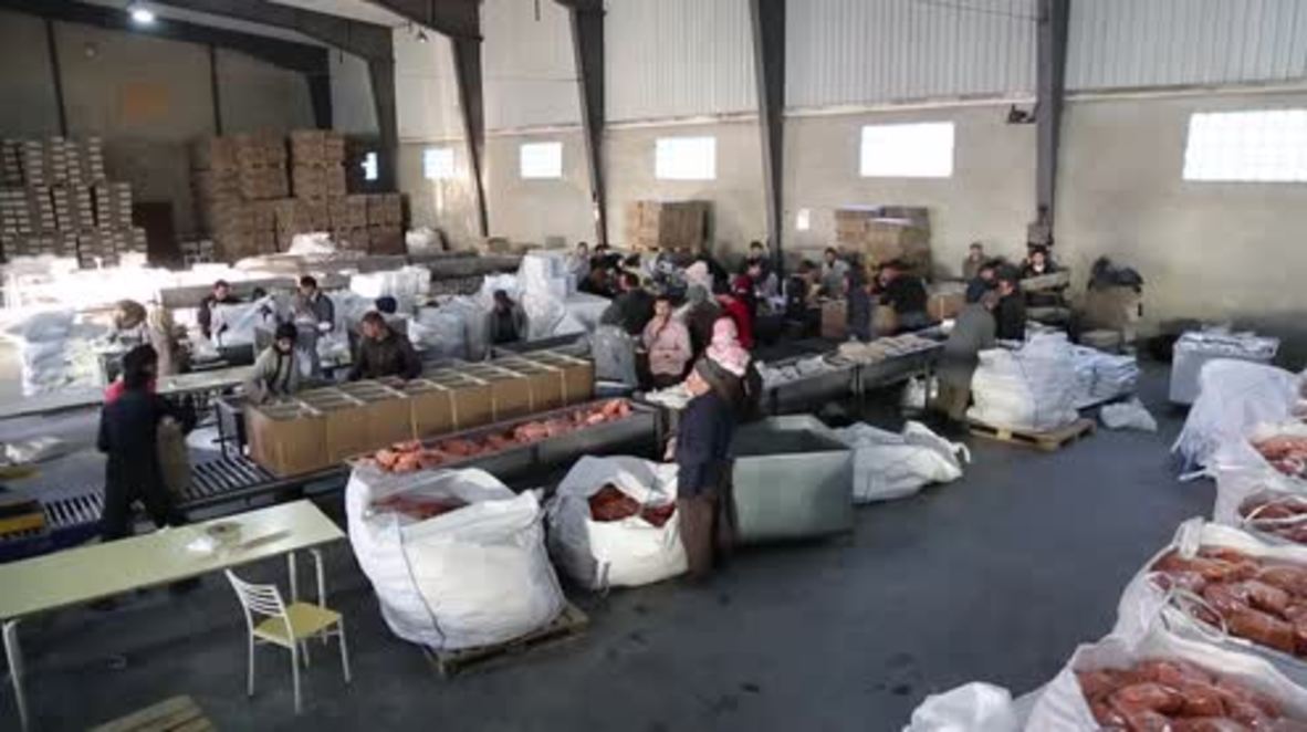Syria: WFP prepares humanitarian aid to be shipped to Madaya