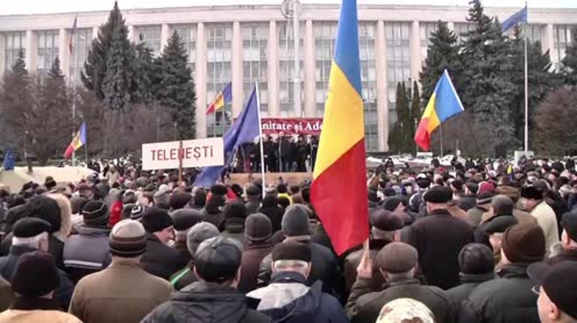 Moldova: Thousands join rally against PM-hopeful Plahotniuc in Chisinau