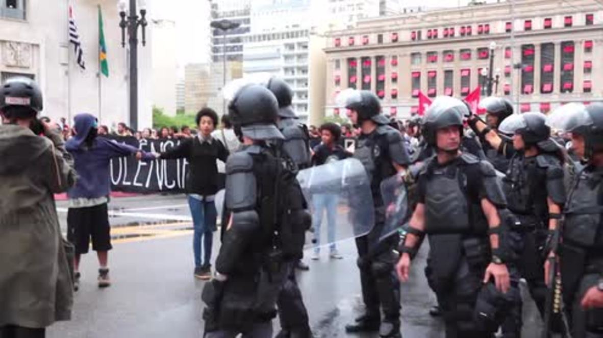 Brazil: Clashes erupt at Sao Paulo metro station after public transport fare protest