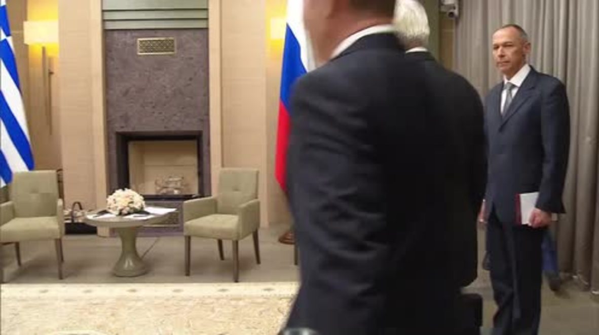 Russia: Greek president and Putin boost bilateral economic ties