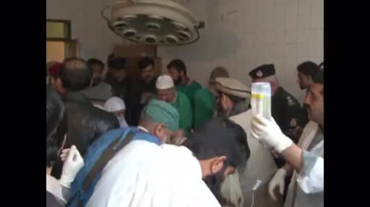 Pakistan: Injured arrive at hospital following deadly university attack