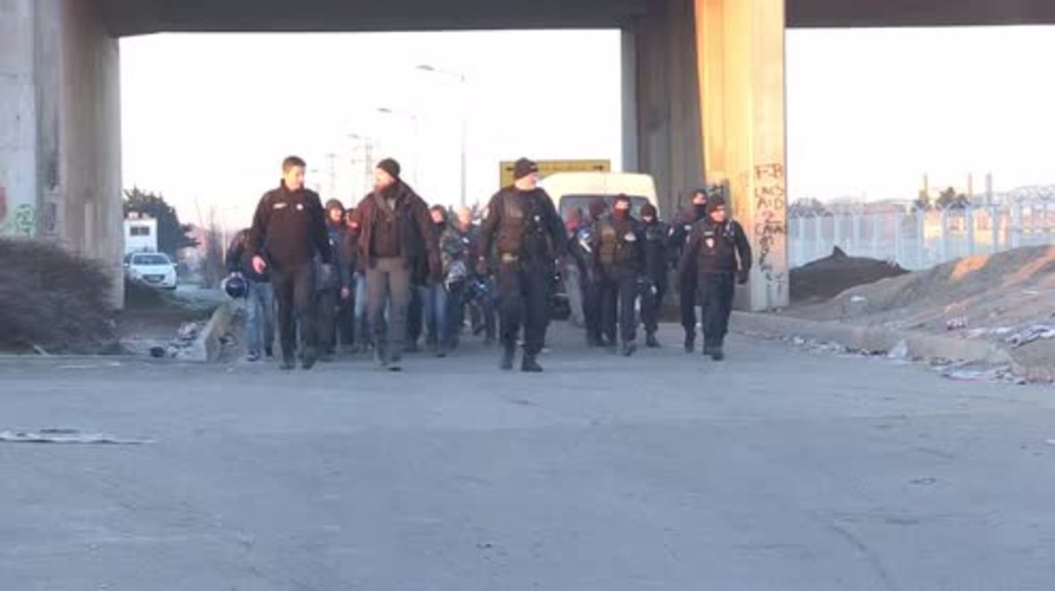 France: Police carry out arrests at Calais refugee camp
