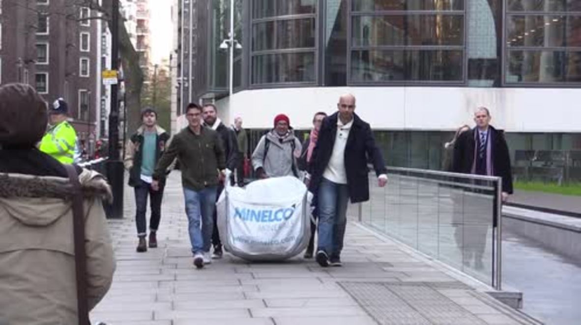 UK: Holocaust survivors call on UK Govt. to accept refugees on Holocaust Memorial Day