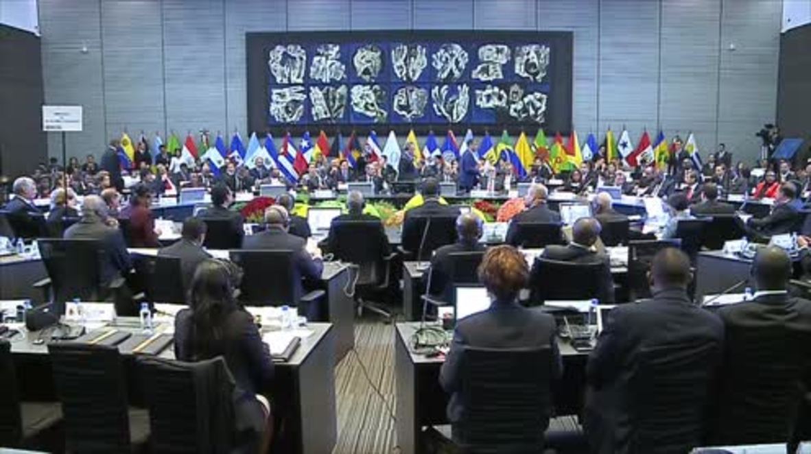 Ecuador: Colombian President hails FARC peace process at CELAC summit