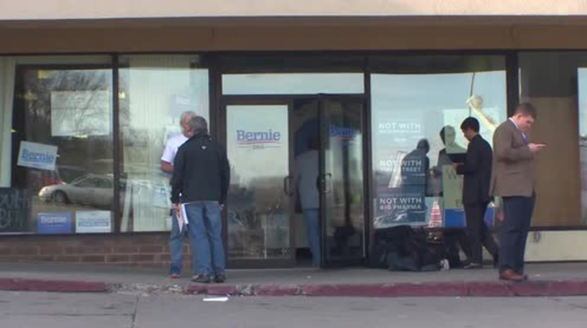 USA: Iowa volunteers push for last-minute votes as caucuses kick off