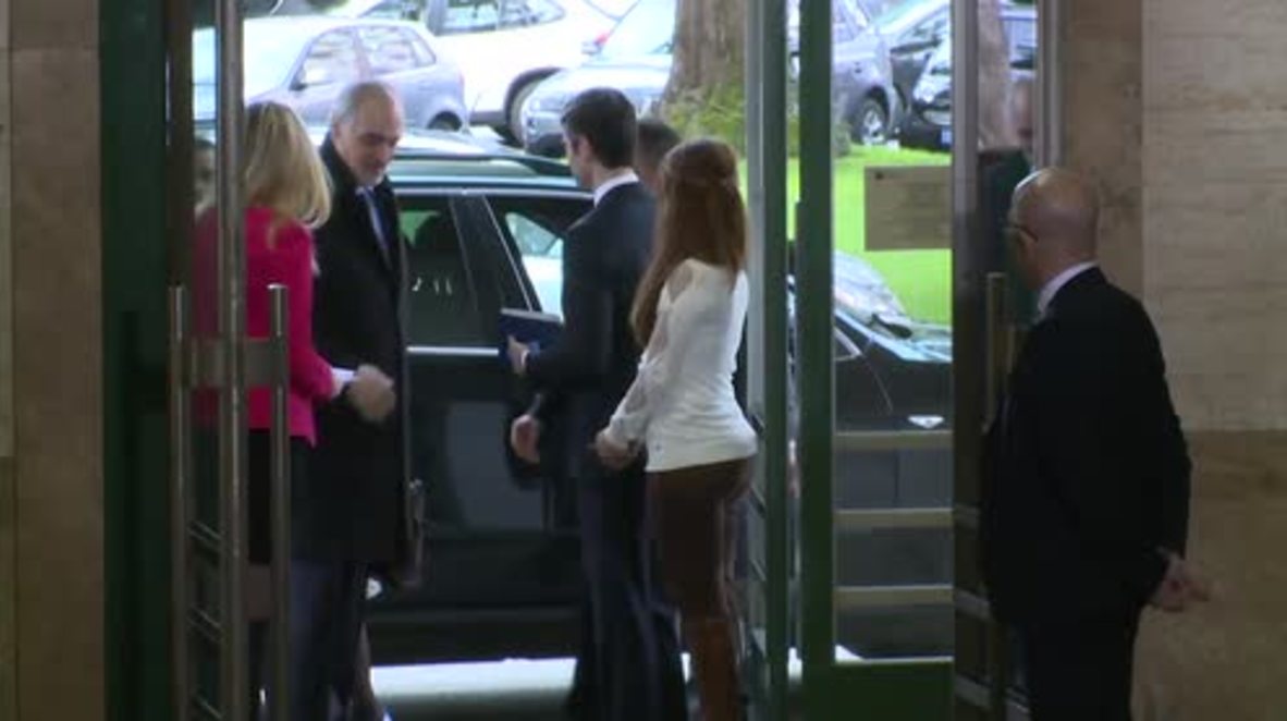 Switzerland: Syrian officials locked in peace talks with UN envoy de Mistura
