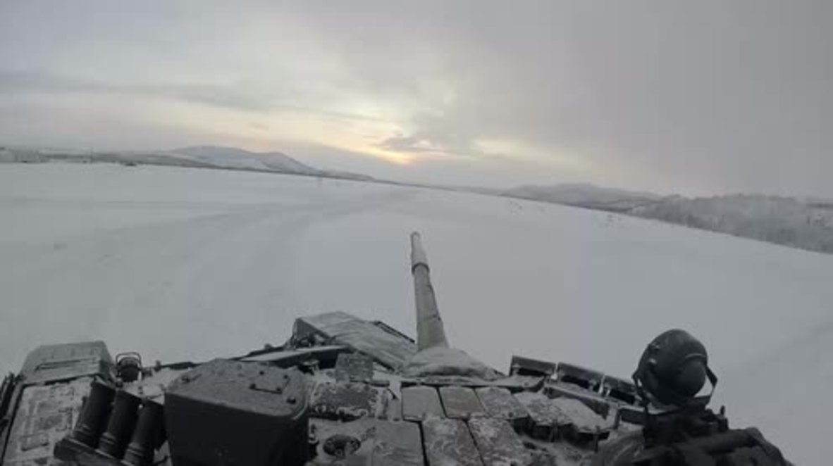 Russia: T-72B3 tanks deal with Arctic conditions in training for Army Games