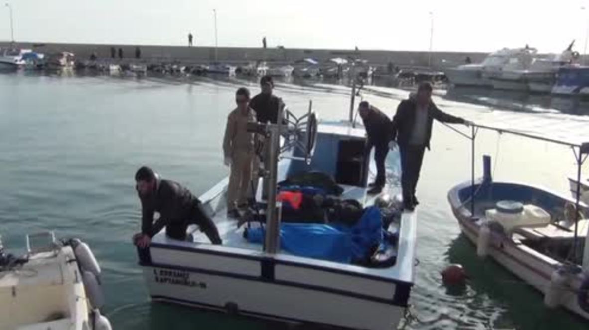 Turkey: At least 24 refugees drown off Turkish coast