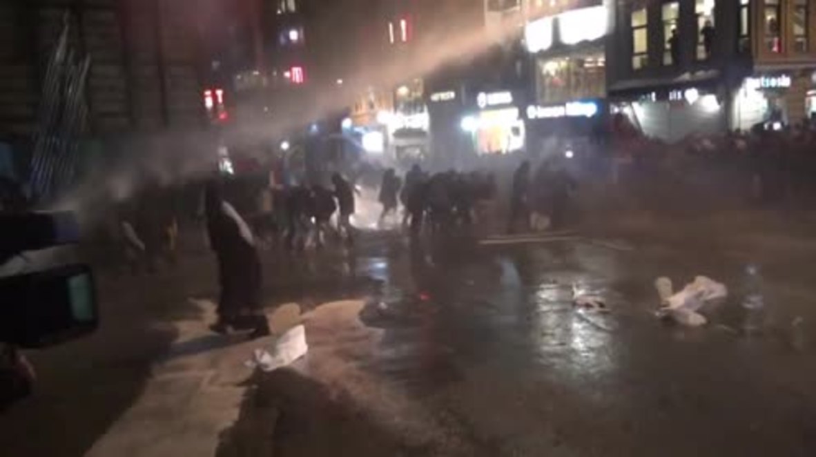 Turkey: Violence erupts at pro-Kurdish demo in Istanbul after deadly Cizre raid
