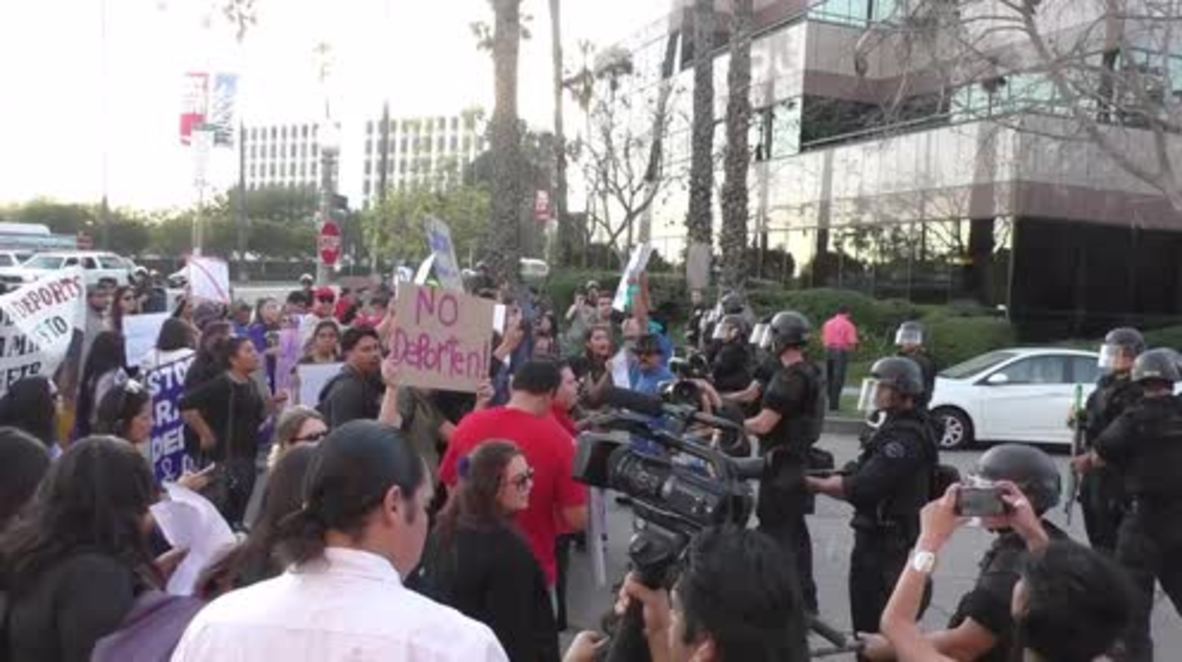 USA: L.A protesters rally against "deporter-in-chief" Obama