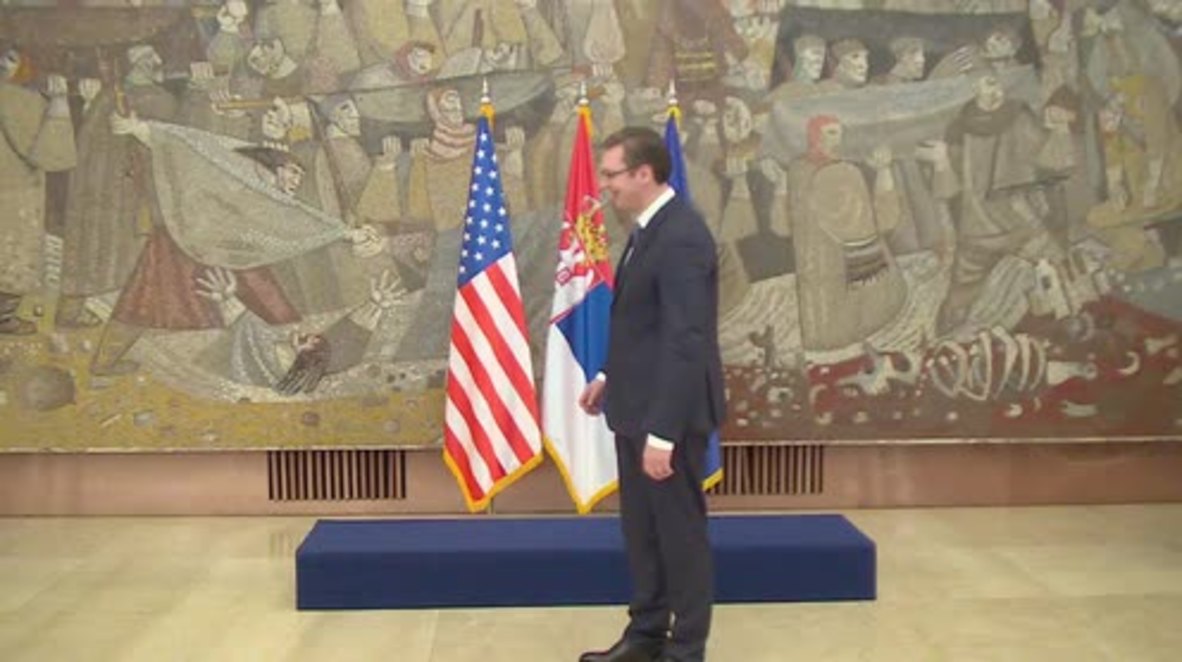 Serbia: PM Vucic meets US Senator McCain to discuss refugee crisis